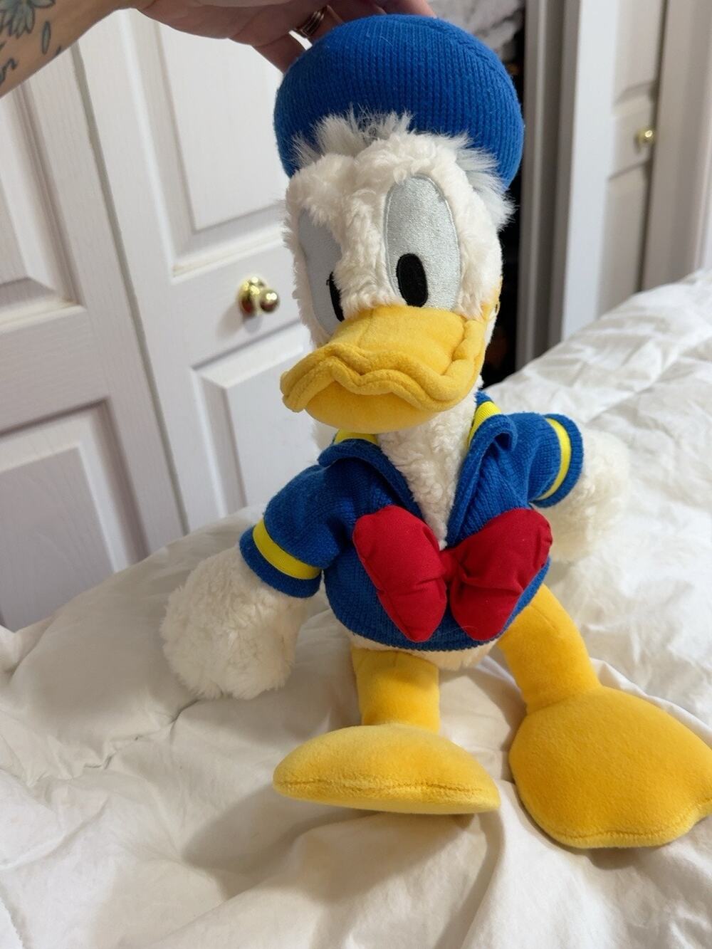 Disney Donald Duck 18” Plush Blue Sailor Outfit Stuffed Animal